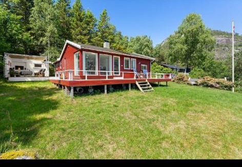 Forsand House | Cozy cabin by the waterfront, tranquility, nature, and fjords
