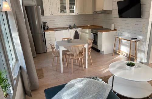 Tyreso Apartment | Cozy cabin, neighbour to lake & national park