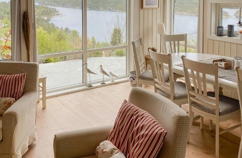 Suldal House | Cozy Cabin With Økstrafjord View