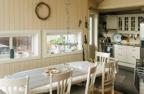 Suldal House | Cozy cabin with Økstrafjord view