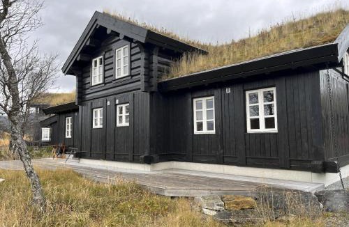Oystre Slidre House | Cozy Cabin With Ski Trail Access