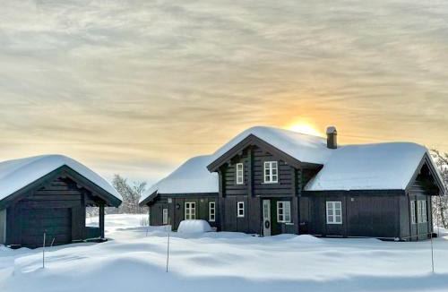 Oystre Slidre House | Cozy Cabin With Ski Trail Access