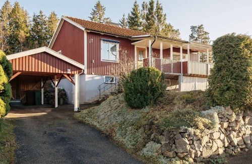 Otterbacken House | Cozy cottage, children and dogs welcome.