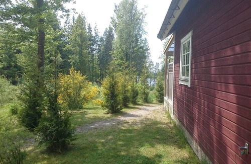 Hallaryd Cottage | Cozy cottage near the lake, including free Wi-Fi and own rowing boat