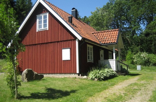 Horby House | Cozy cottage not far from the lake Kvesarumssjön