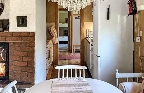Solleron House | Cozy Cottage Retreat in Gesunda-By Traum
