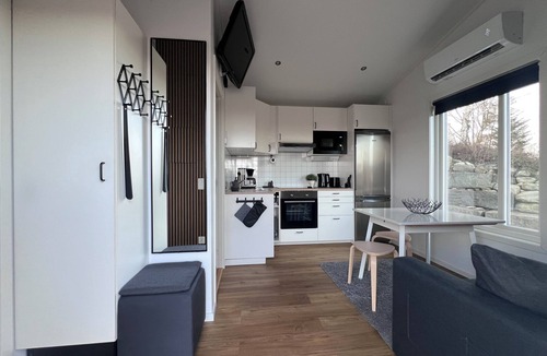 Varberg Cabin | Cozy cottage with views in quiet nature - 17 min, Varberg & 27 min, Gekås Ullared