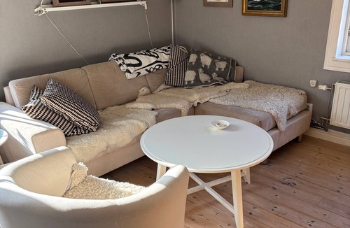 Vetlanda Municipality Cottage | Cozy dog and child friendly cottage near bathing lake