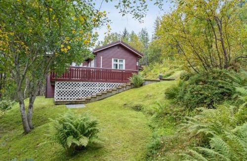 Vagan House | Cozy Forest Cabin in Lofoten Peaceful and Central