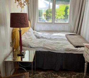 Bastad House | Cozy Guest Rooms in a Charming Båstad Villa, Prime Location near the Sea