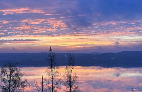 Lugnvik Villa | Cozy holiday home with large terrace, fantastic lake view - close to good hiking trails