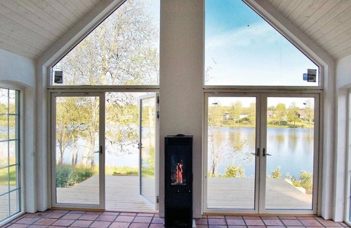 Asljunga House | Cozy home in åsljunga with kitchen