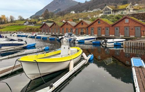 Vindafjord House | Cozy Home In Ølensvåg With Wifi