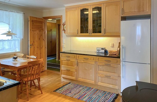 Aheim House | Cozy home in åheim with house a panoramic view