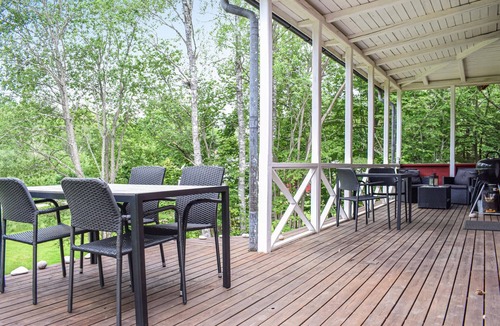 Asarum House | Cozy home in Asarum with WiFi