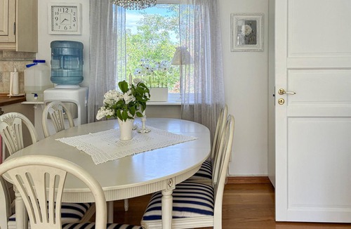 Axmar House | Cozy home in Axmar with sauna