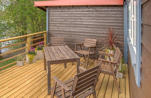 Centrum-Fanas-Nydal-Vasterangen House | Cozy home in Bålsta with lake view