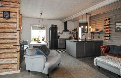 Bengtsfors Municipality House | Cozy home in Bengtsfors with sauna