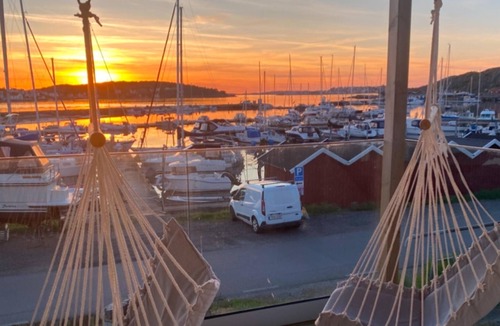 Bohus-Bjorko House | Cozy home in Bohus-Björkö with WiFi