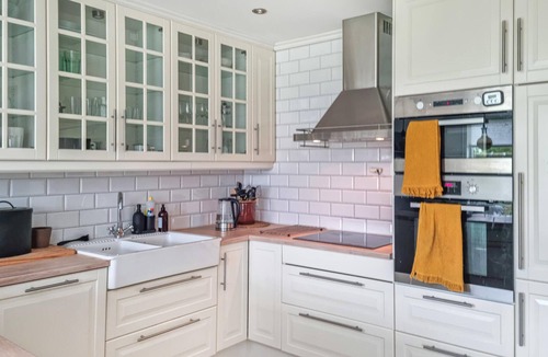 Farsund House | Cozy home in Farsund with WiFi