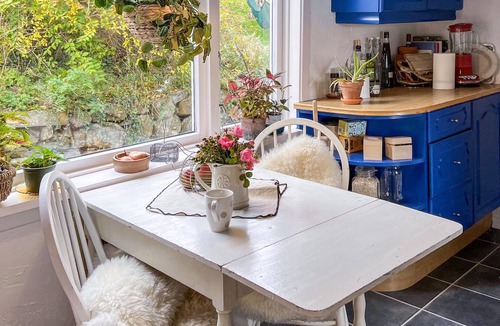 Farsund House | Cozy home in Farsund with house sea view