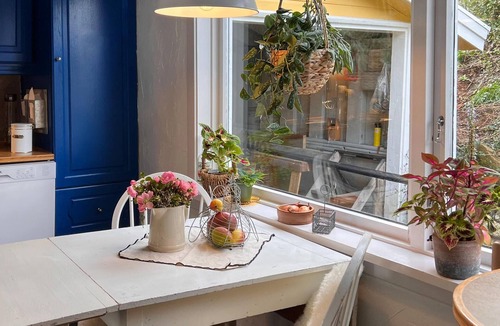 Farsund House | Cozy home in Farsund with house sea view