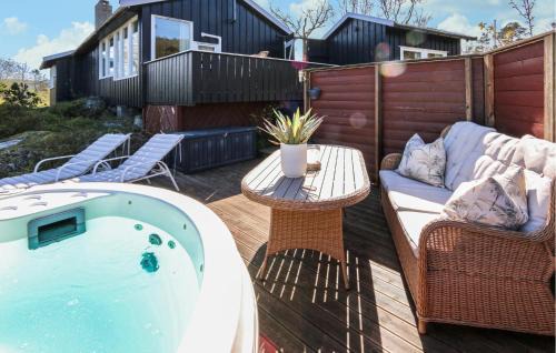 Farsund House | Cozy Home In Farsund With Wifi