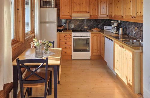 Fister House | Cozy home in Fister with WiFi