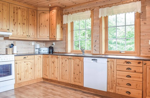 Strandvik House | Cozy home in Fusa with sauna