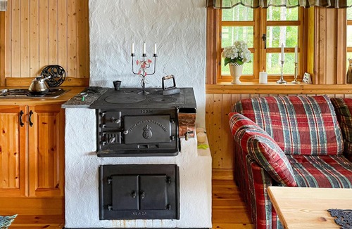 Glava House | Cozy home in Glava with sauna