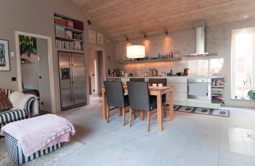 Tofta House | Cozy home in Gotlands Tofta with WiFi
