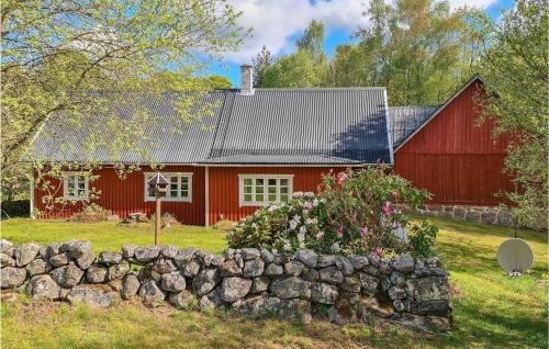 Hishult House | Cozy Home In Hishult With Kitchen