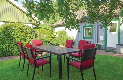 Hollviken House | Cozy home in Höllviken with WiFi