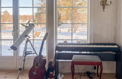 Husby-Rekarne House | Cozy home in Husby-rekarne with sauna