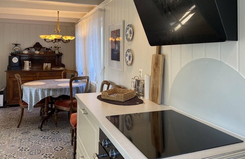 Suldal House | Cozy home in Jelsa with house sea view