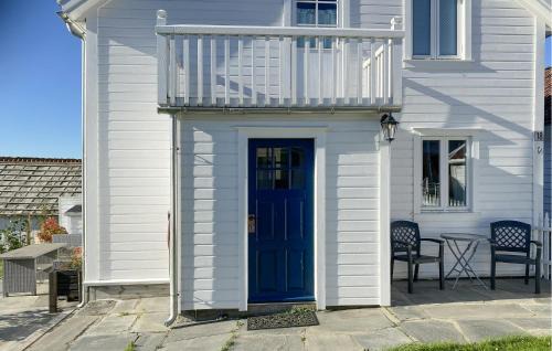 Suldal House | Cozy Home In Jelsa With House Sea View