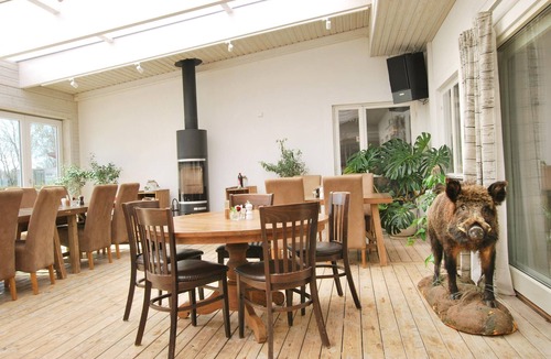 Kosta House | Cozy home in Kosta with WiFi