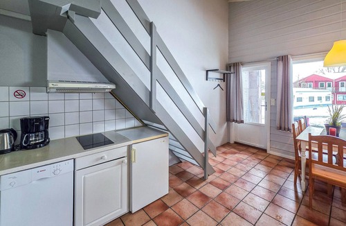 Hole House | Cozy home in Krokkleiva with sauna