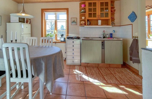 Albo House | Cozy home in Kulltorp with sauna