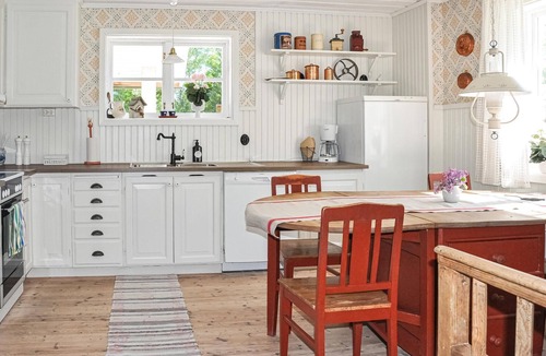 Filipstad Municipality House | Cozy home in Lesjöfors with kitchen