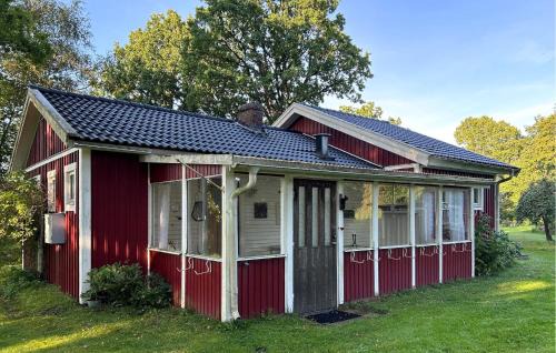 Torarp House | Cozy Home In Lidhult With House A Panoramic View