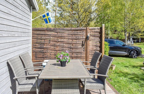 Linkoping House | Cozy home in Linköping with lake view