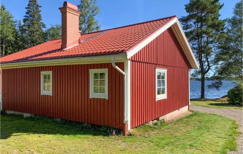 Nassjo House | Cozy Home In Nässjö With House Sea View