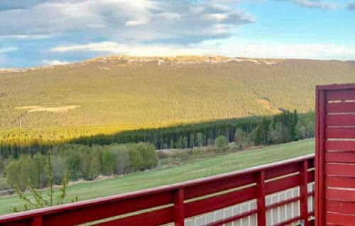 Oppdal House | Cozy Home In Oppdal With House A Mountain View