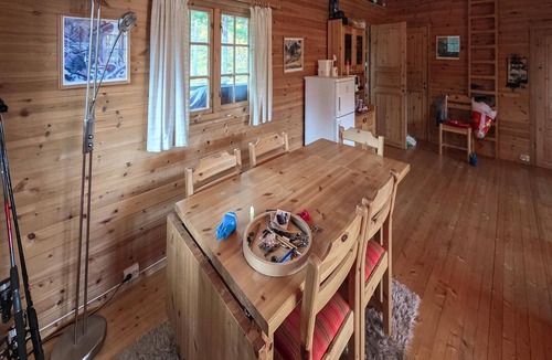 Balsfjord House | Cozy home in øverbygd with house a mountain view