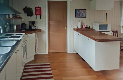 Ramkvilla House | Cozy home in Ramkvilla with kitchen