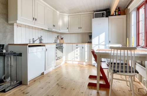 Sor-Aurdal House | Cozy home in Reinli with sauna