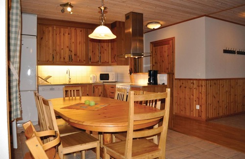 Segmon House | Cozy home in Segmon with sauna