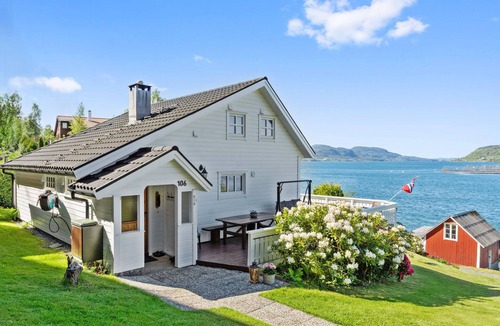 Ardal i Ryfylke House | Cozy home in Skiftun with house sea view