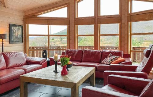 Sykkylven House | Cozy Home In Straumgjerde With Sauna